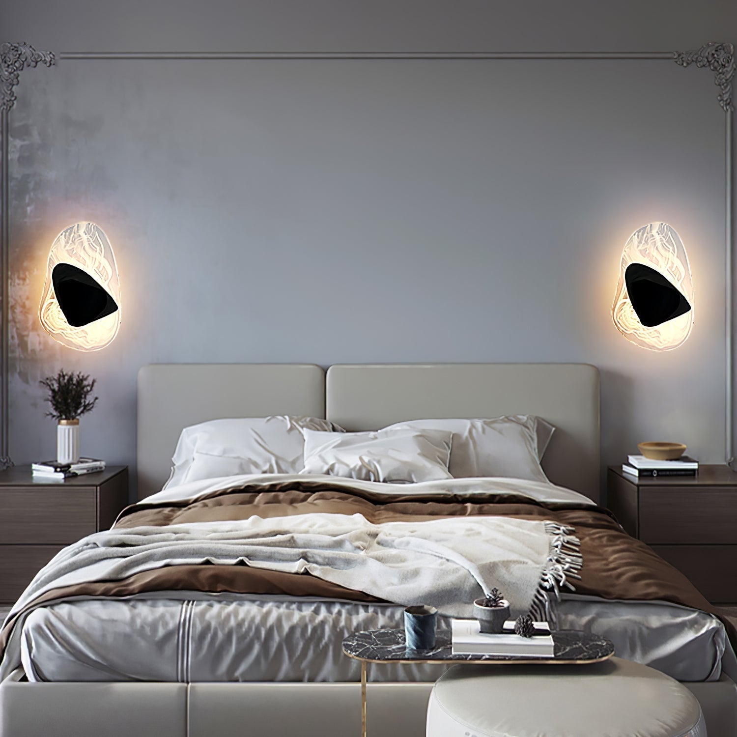Beatrice Artistic Black Glass Wall Lamp
