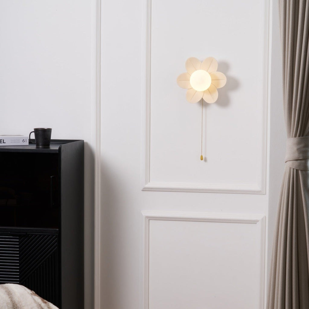 Acroma Nordic Art Flowers Resin Wall Lamp