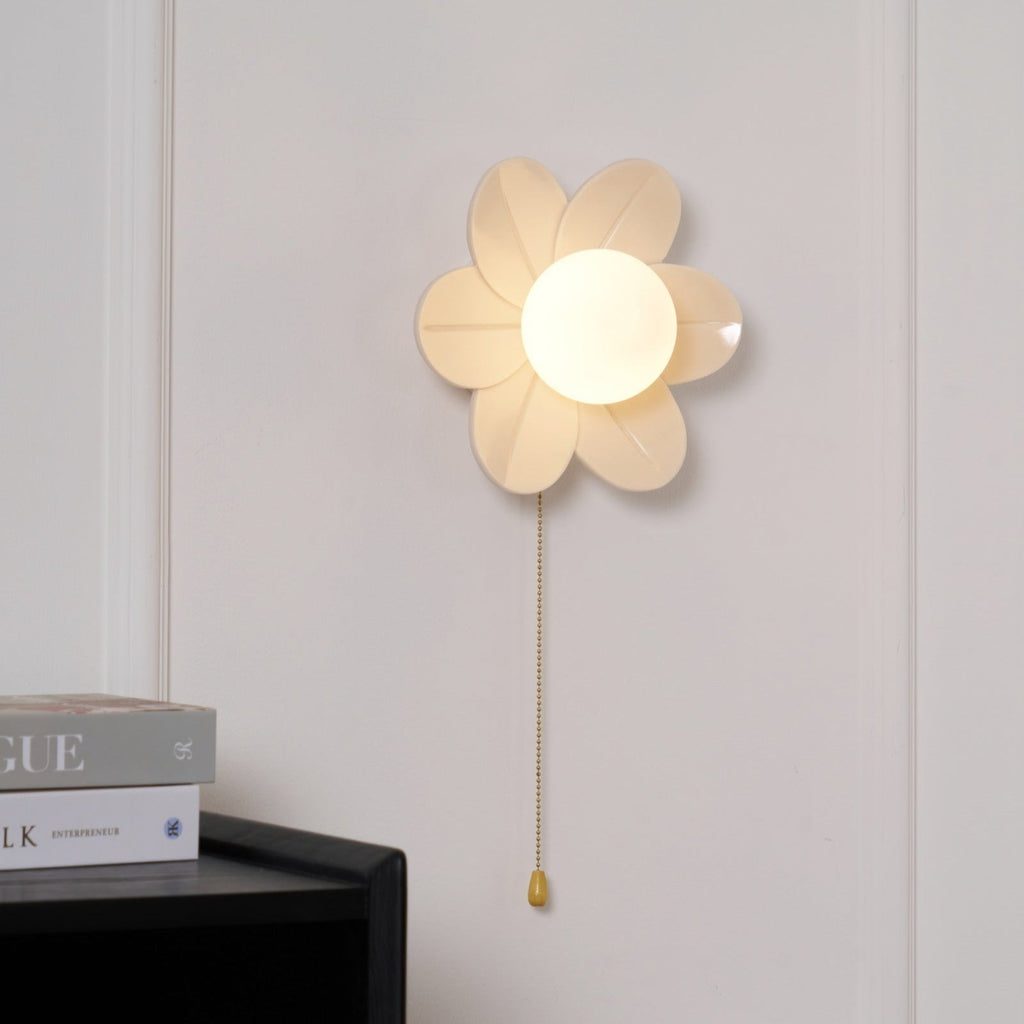Acroma Nordic Art Flowers Resin Wall Lamp