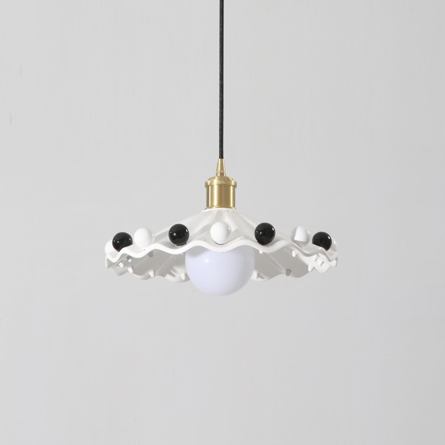 Pixen Wavy Ceramic Shade Pendant Lamp