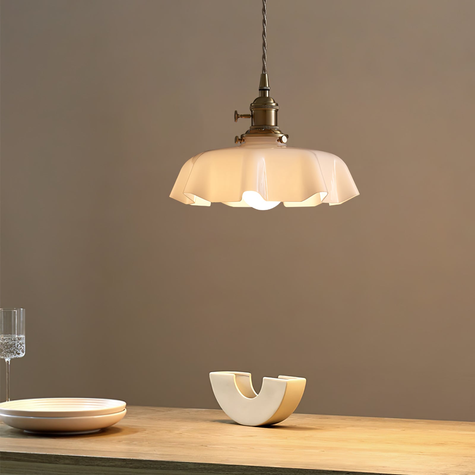 Civen Farmhouse Ruffled Pendant Light