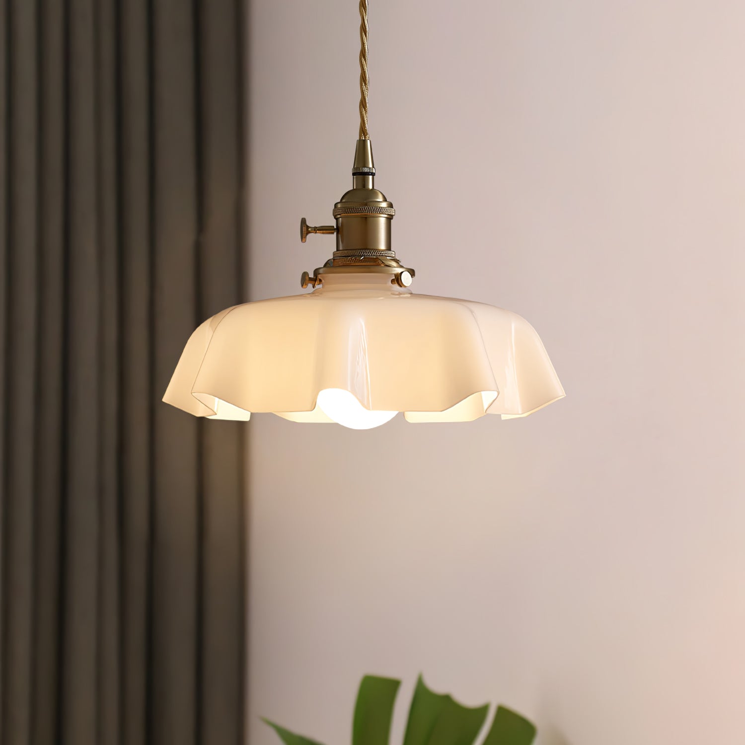 Civen Farmhouse Ruffled Pendant Light