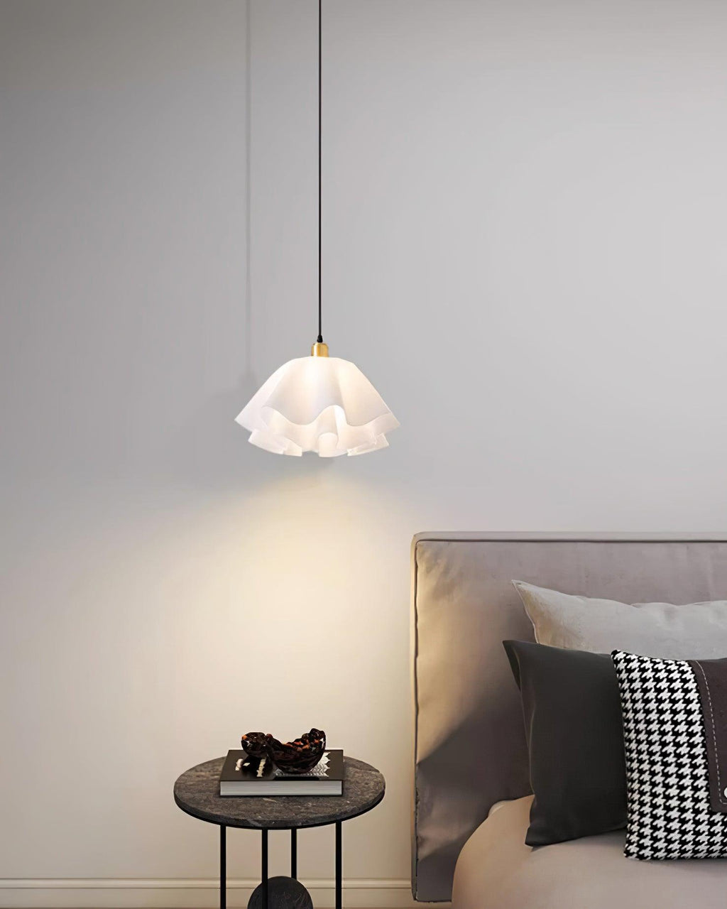 Lunisse Modern Petal Pendant Light