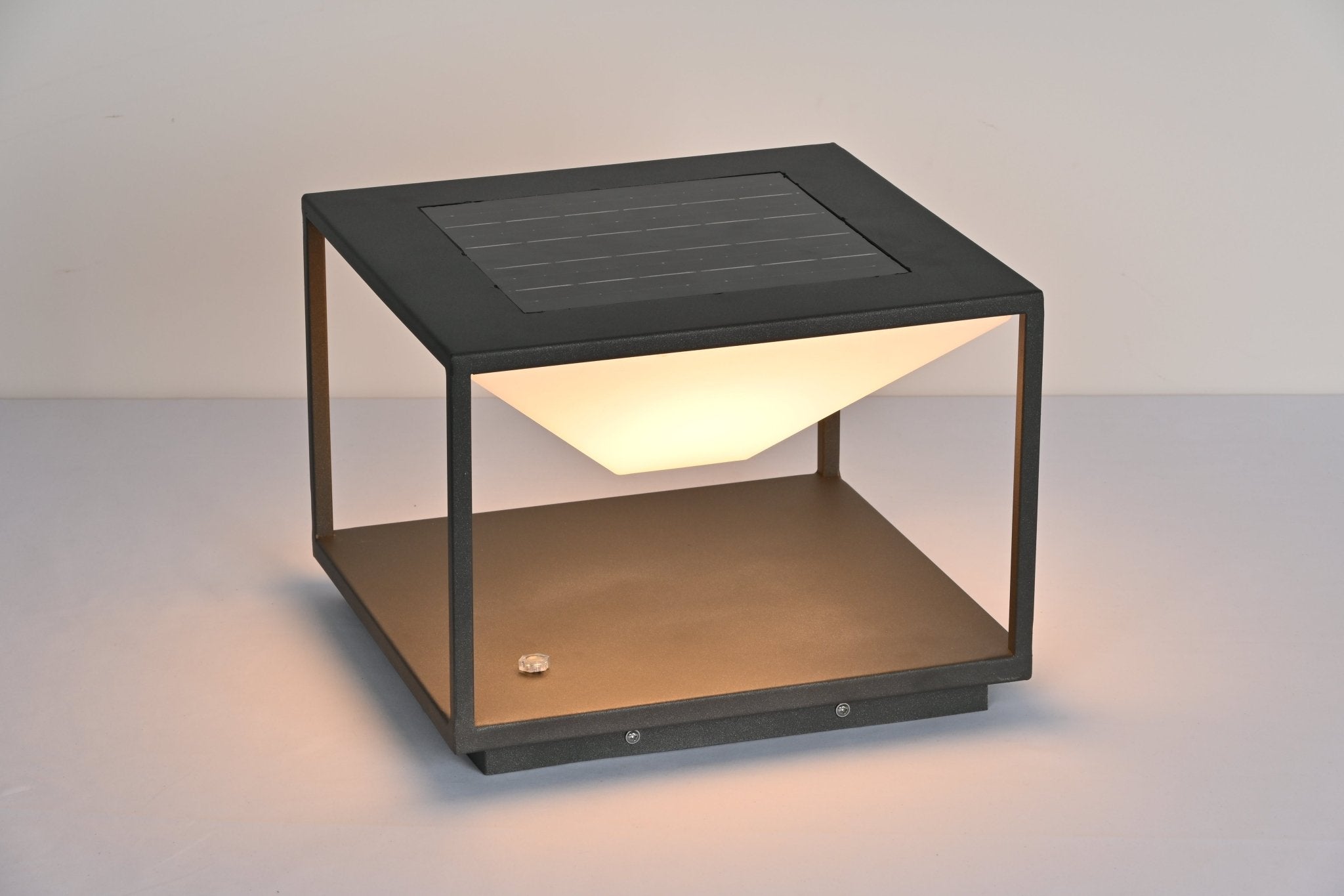 Ray Geo Frame Solar Outdoor Light