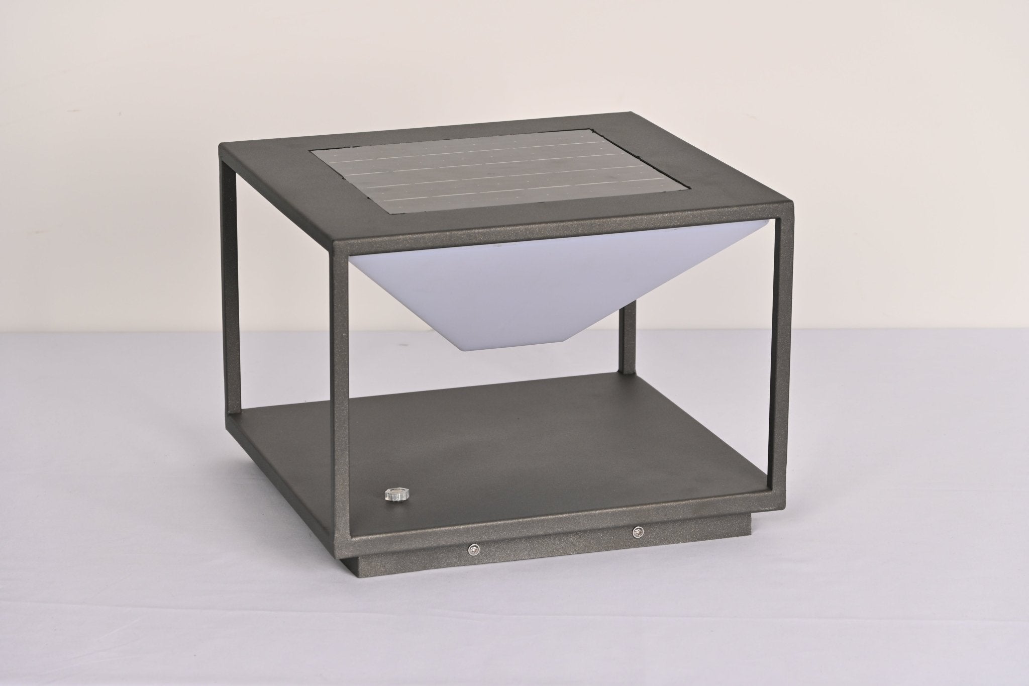 Ray Geo Frame Solar Outdoor Light
