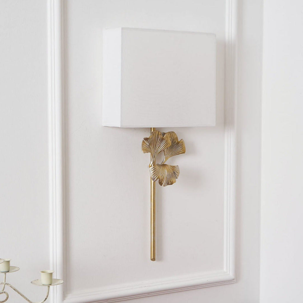 Daisy Wall Lamp Ginkgo Leaf