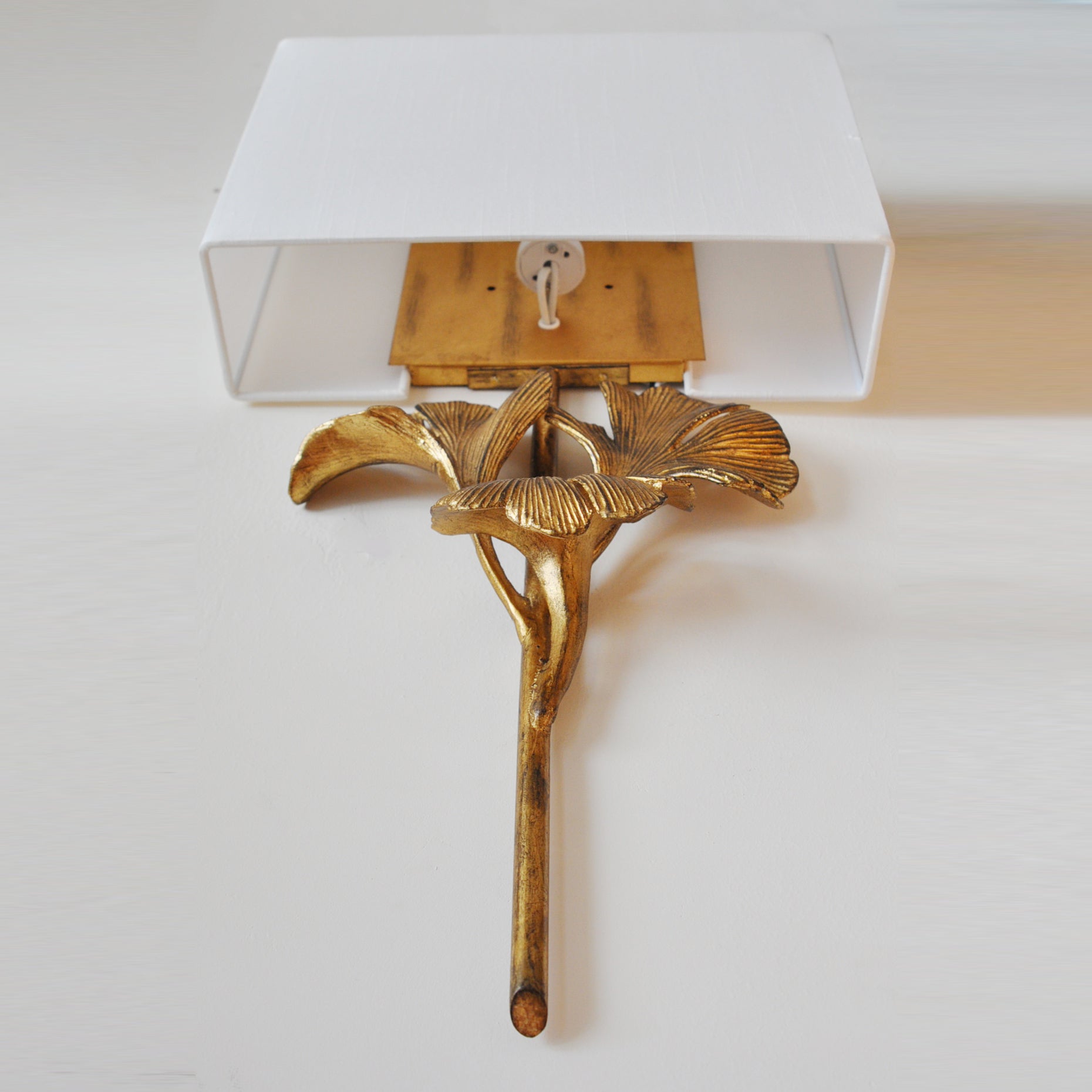 Daisy Wall Lamp Ginkgo Leaf