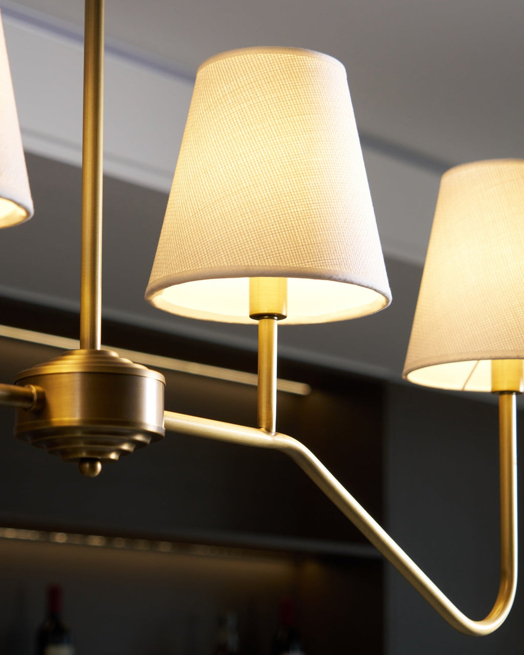 Lustra Chandelier Brass Curved Beige Linear