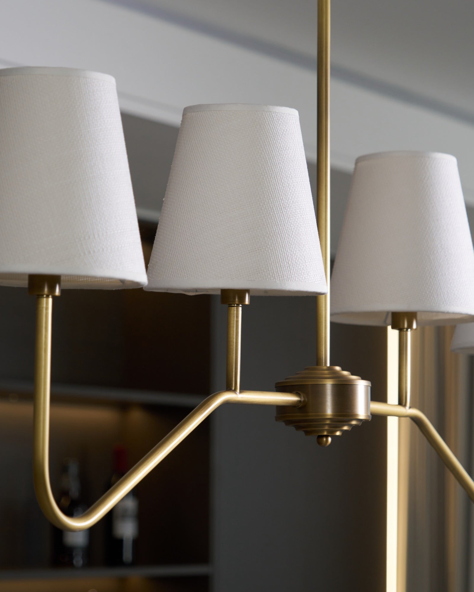 Lustra Chandelier Brass Curved Beige Linear