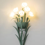 Lunafleur Lily Wall Lamp