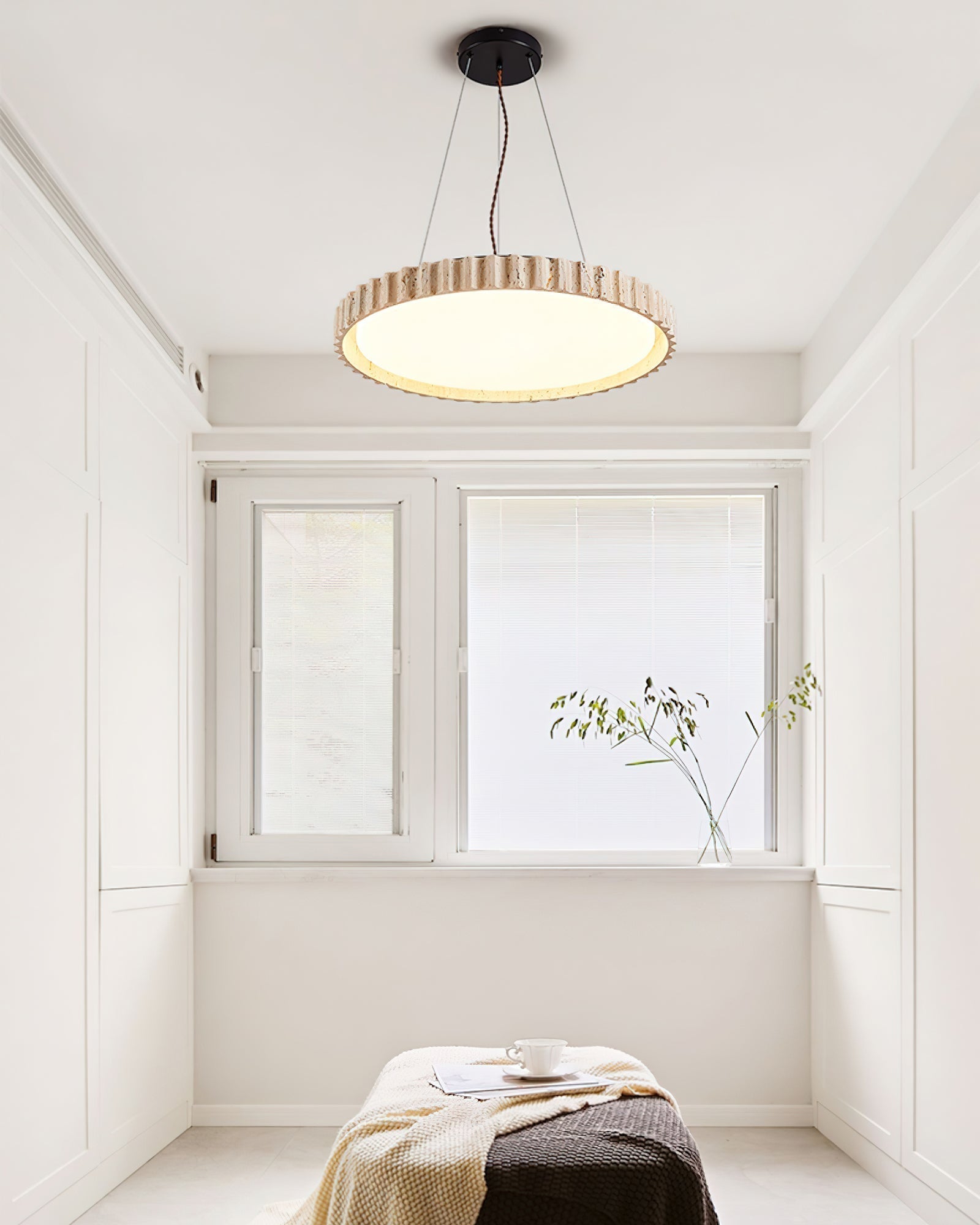 Elvenis Circular Travertine Pendant Light
