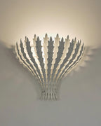 Wall Light Handmade Leaf Motif Metal Body Elegant Sconce