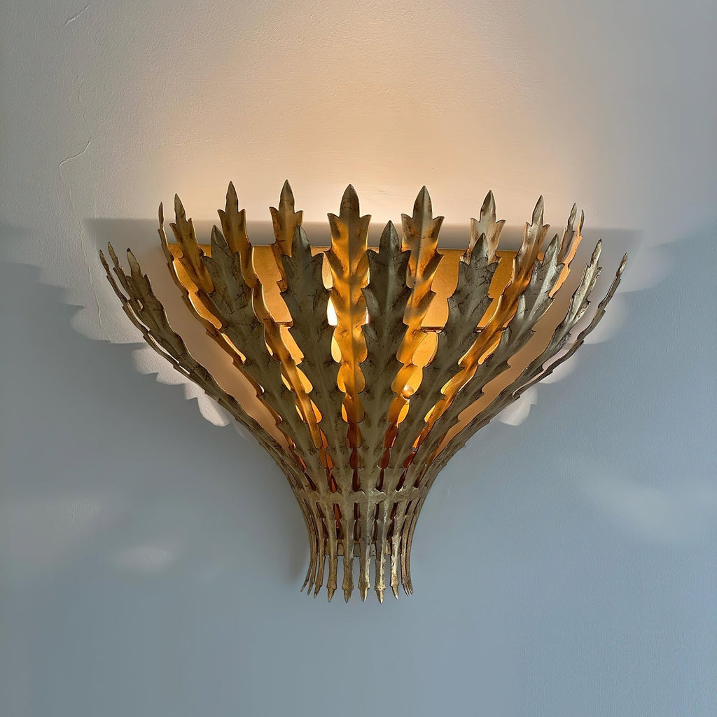 Wall Light Handmade Leaf Motif Metal Body Elegant Sconce
