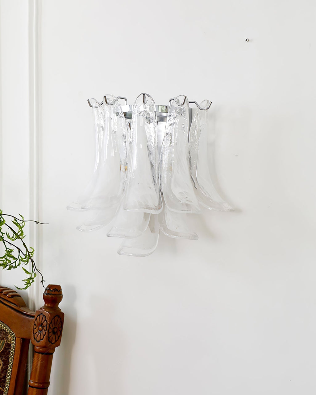 Aurora Wall Lamp Petal Glass Horseshoe Shaped Minimalist