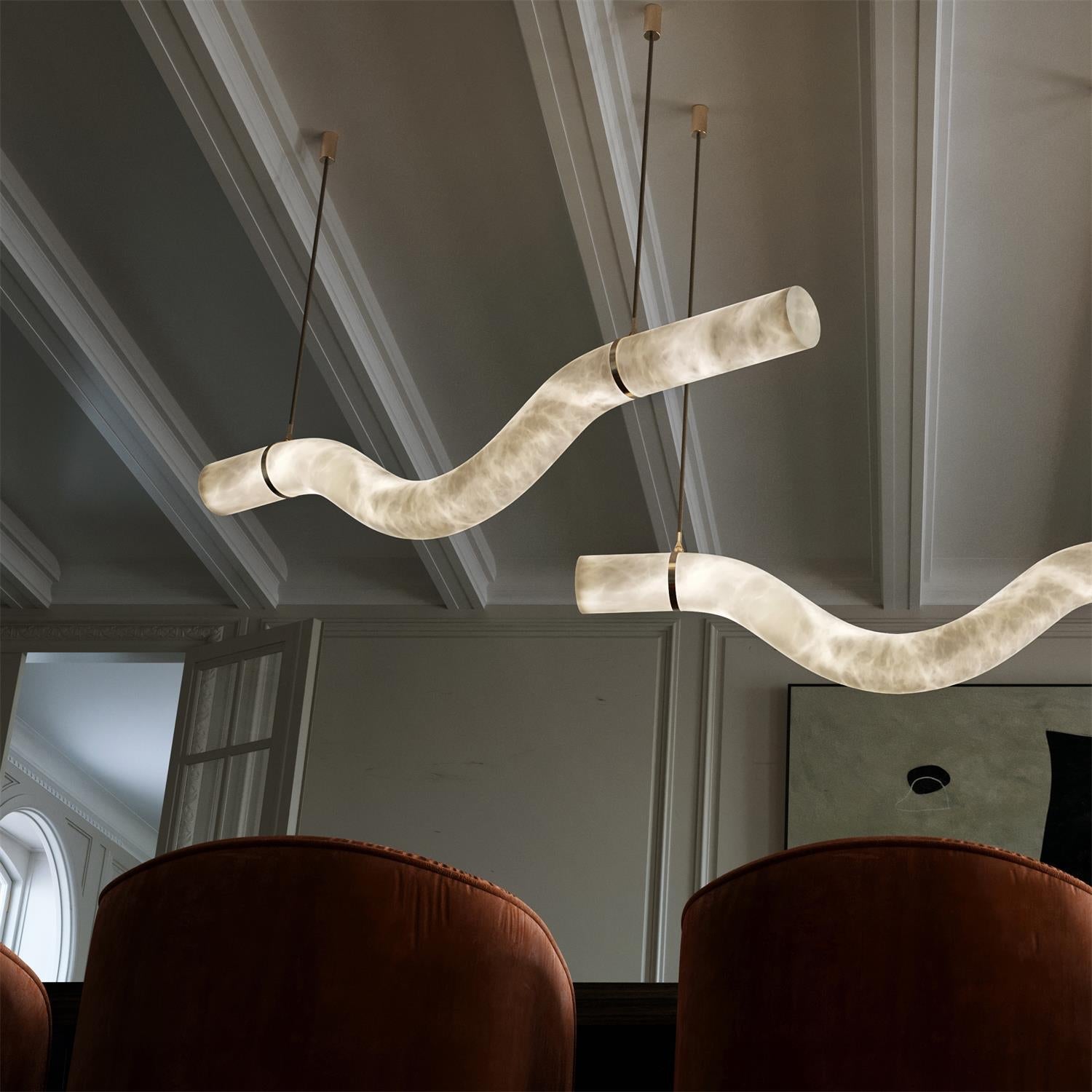 Utalyra Curved Alabaster Pendant Light