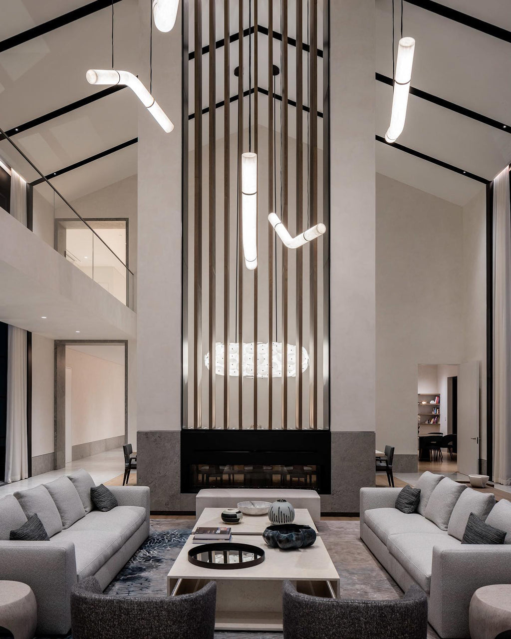 Utalyra Curved Alabaster Pendant Light