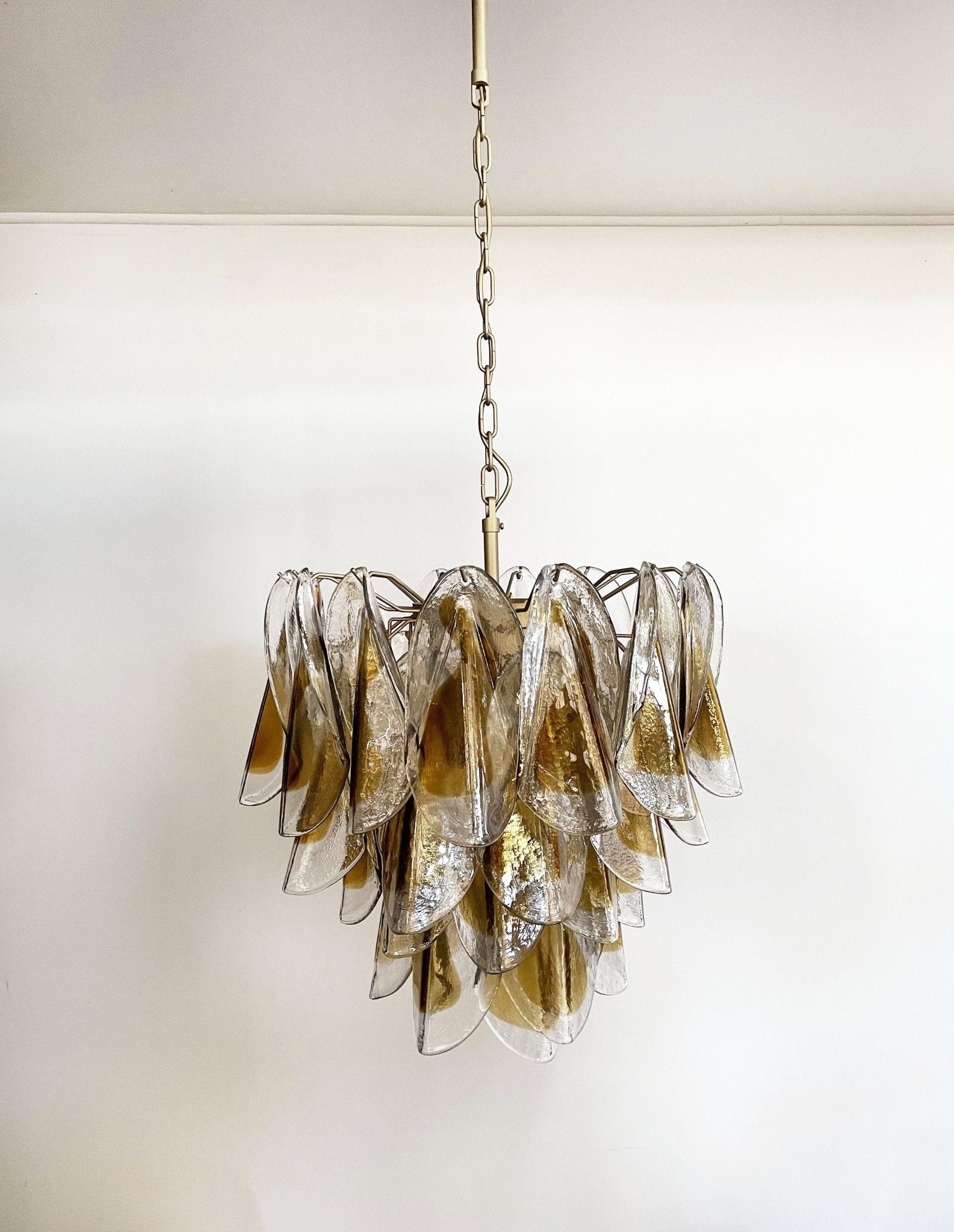 Aurora Chandelier Isabella Gold Petal Layered