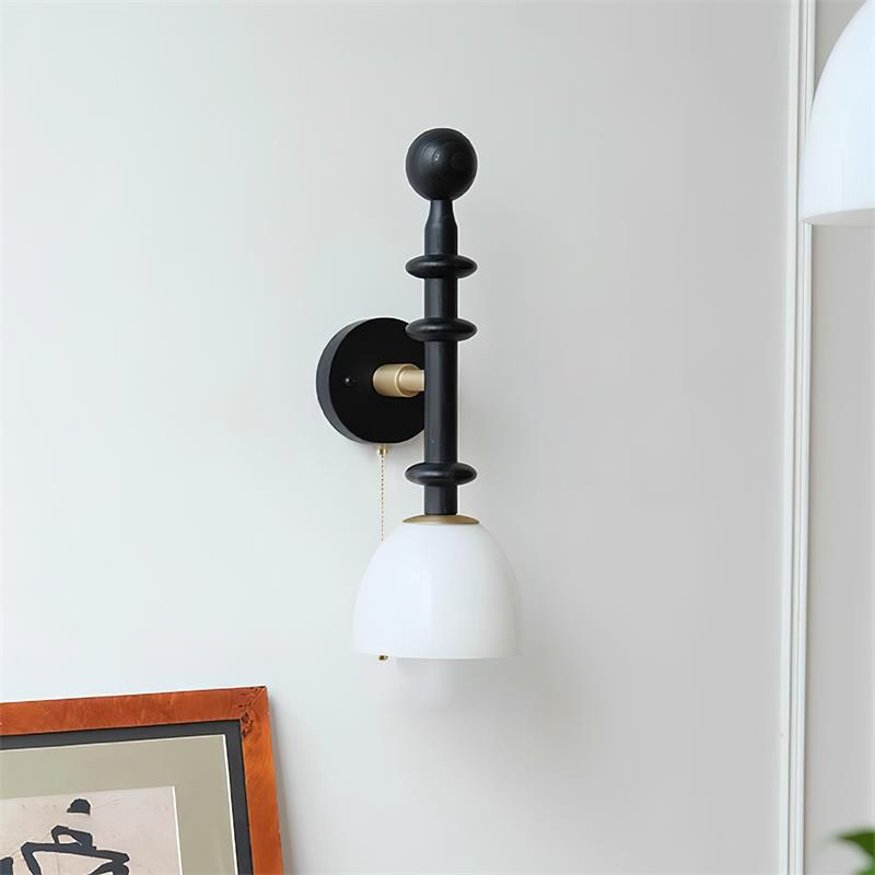 Pivelo Wooden Wall Lamp