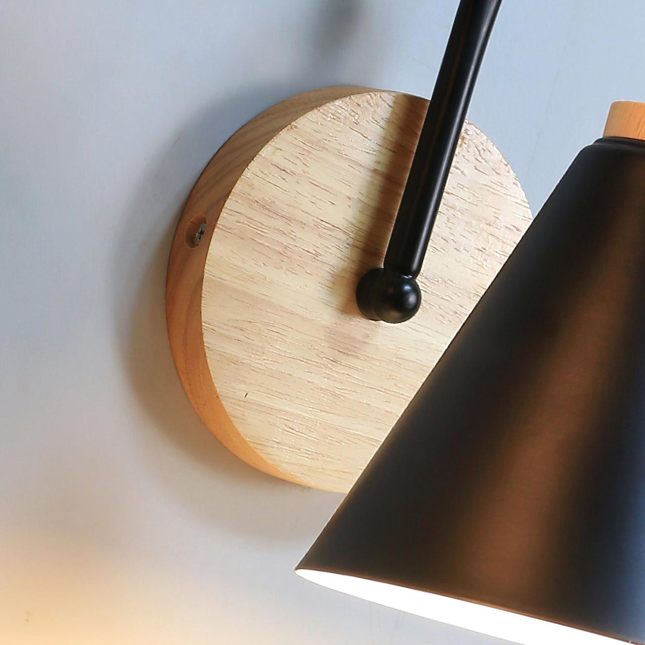 Sern Nordic Wood Wall Lamp