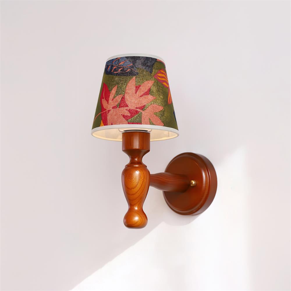 Mapleleaf Wooden Wall Lamp