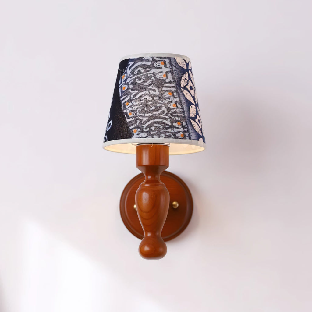 Mapleleaf Wooden Wall Lamp