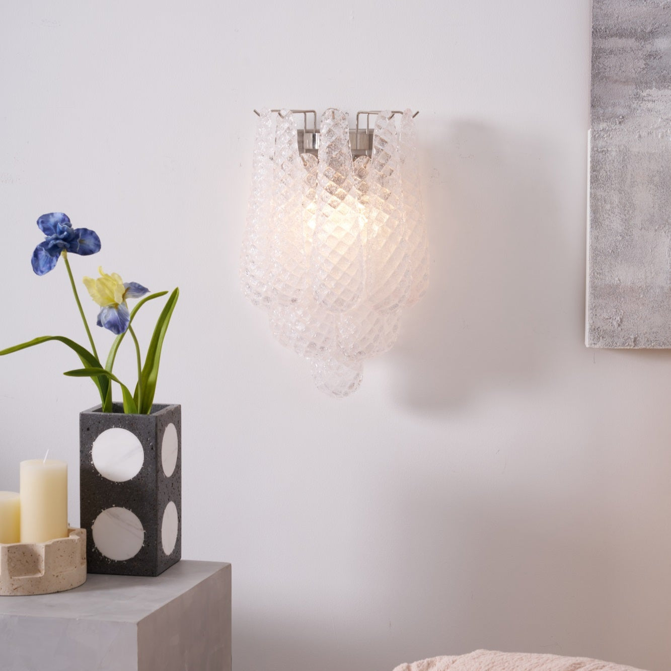 Aurora Wall Lamp Pink Teardrop Glass Floral Artistic