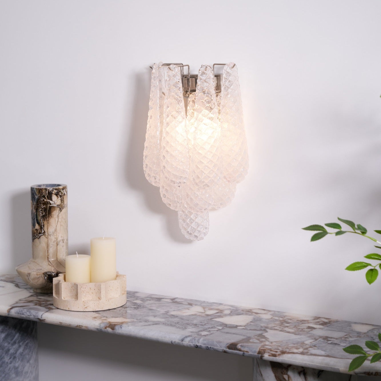 Aurora Wall Lamp Pink Teardrop Glass Floral Artistic