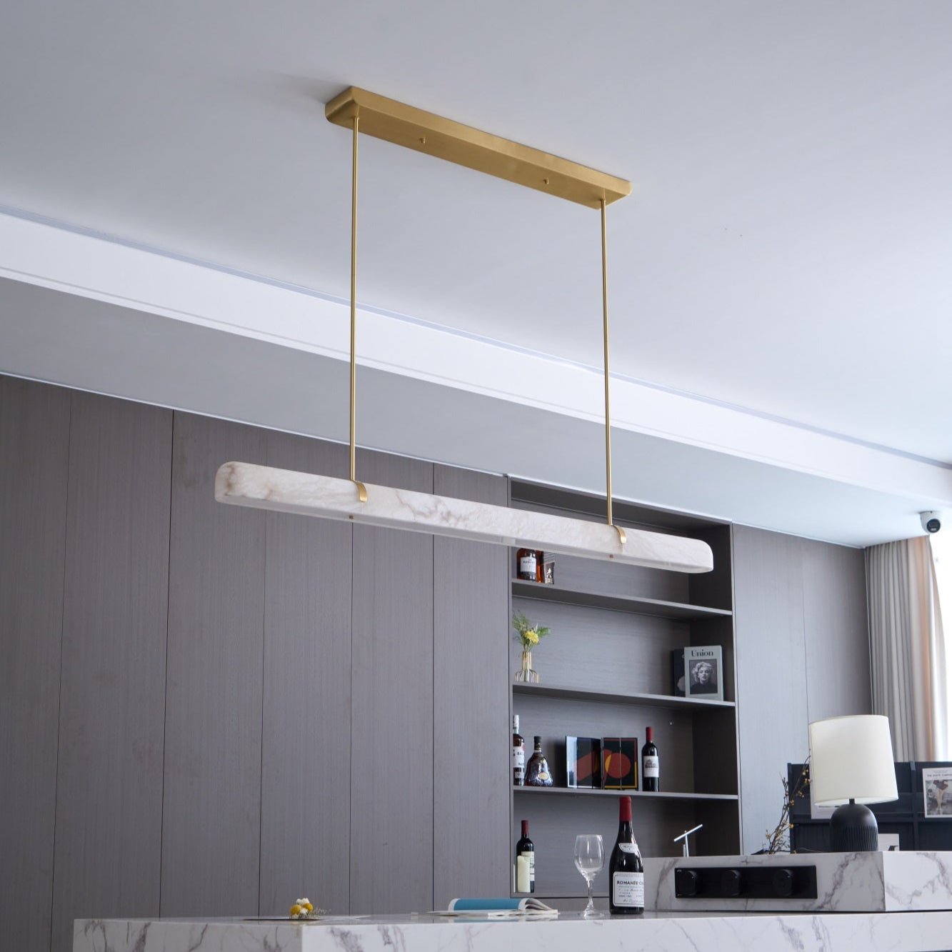 Ilraea Linear Alabaster Pendant Light