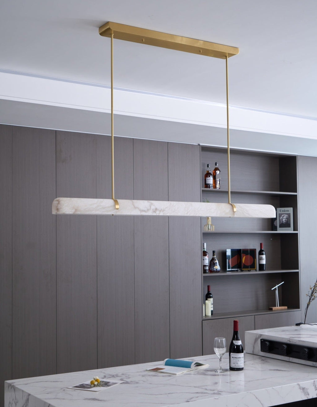 Ilraea Linear Alabaster Pendant Light