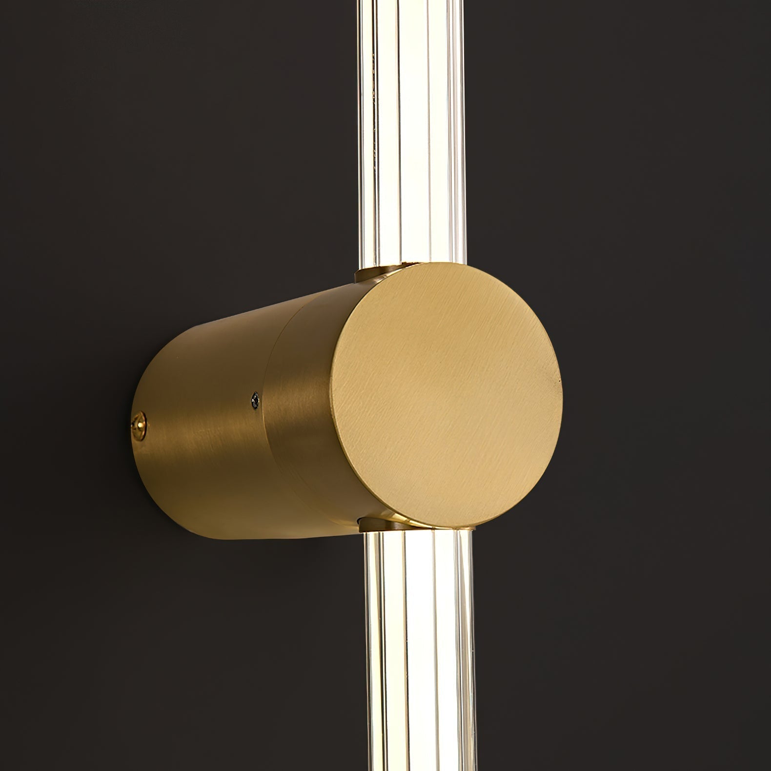 Vexy Linear LED Wall Light Gold
