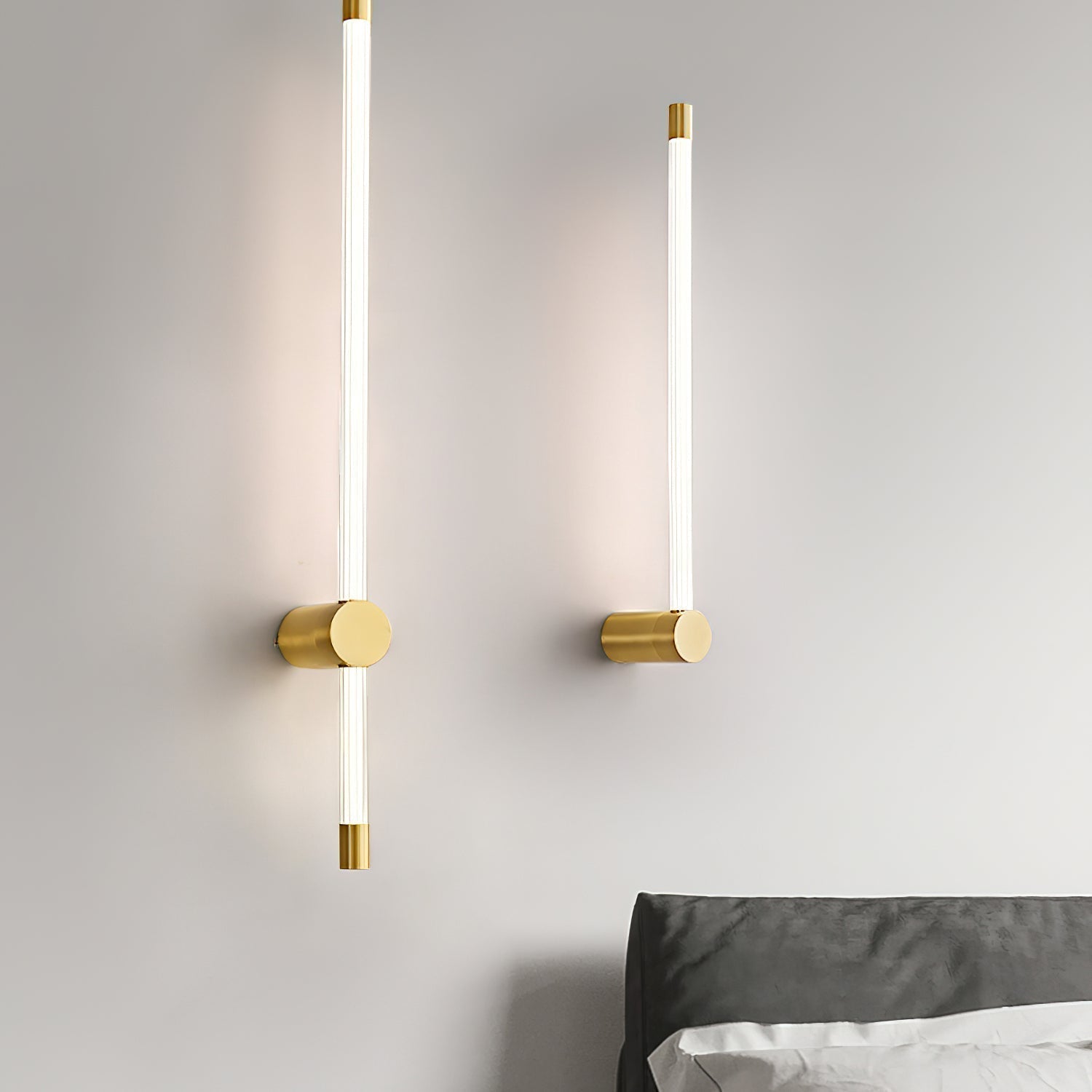 Vexy Linear LED Wall Light Gold