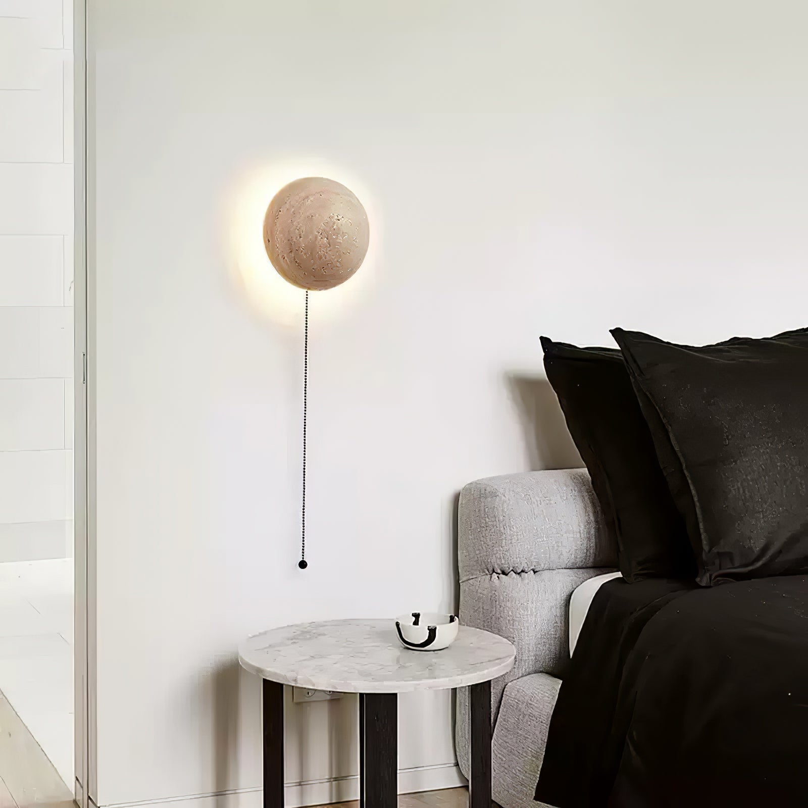 Nyvarion Minimalist Travertine Wall Light