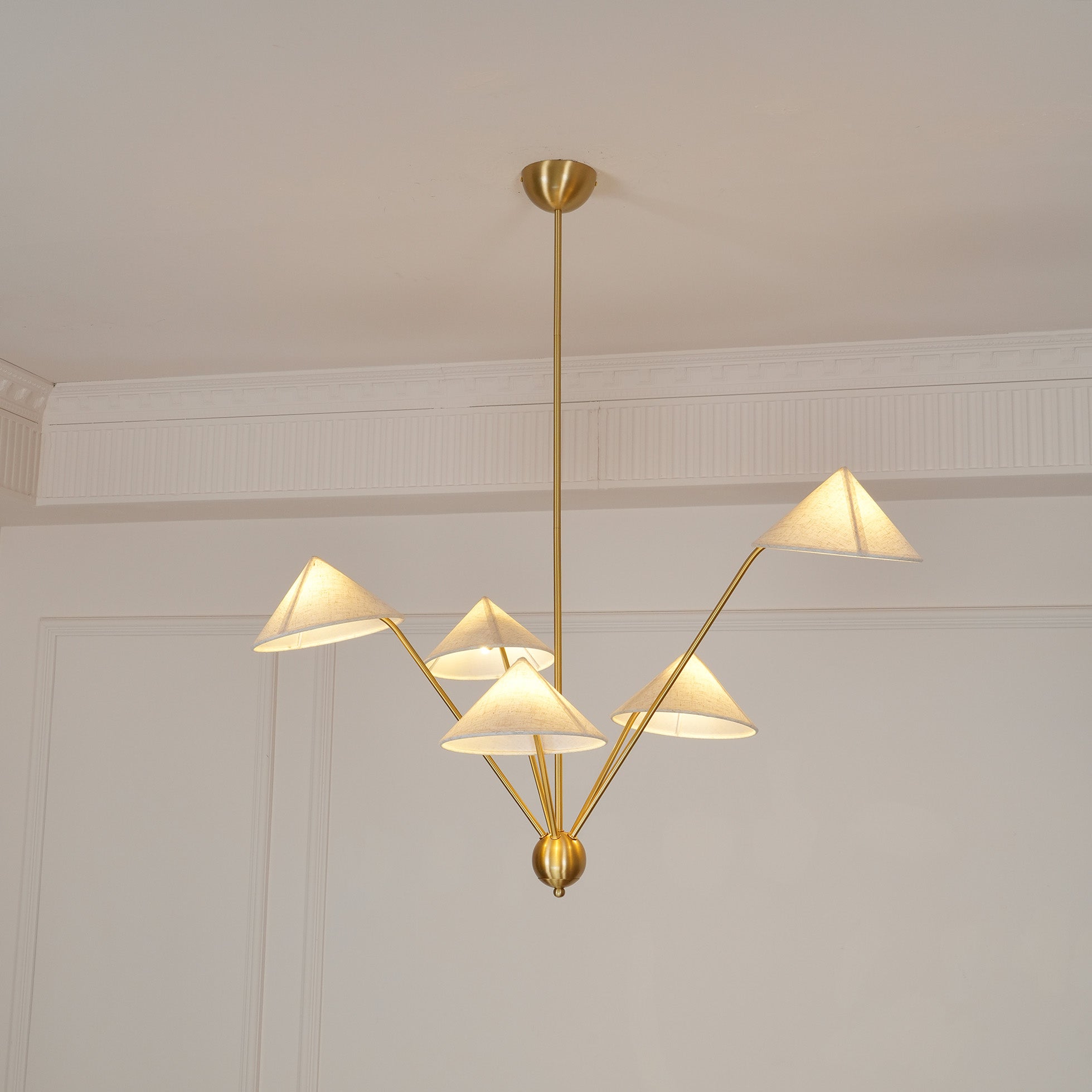 Lustra Chandelier Brass Curved Beige