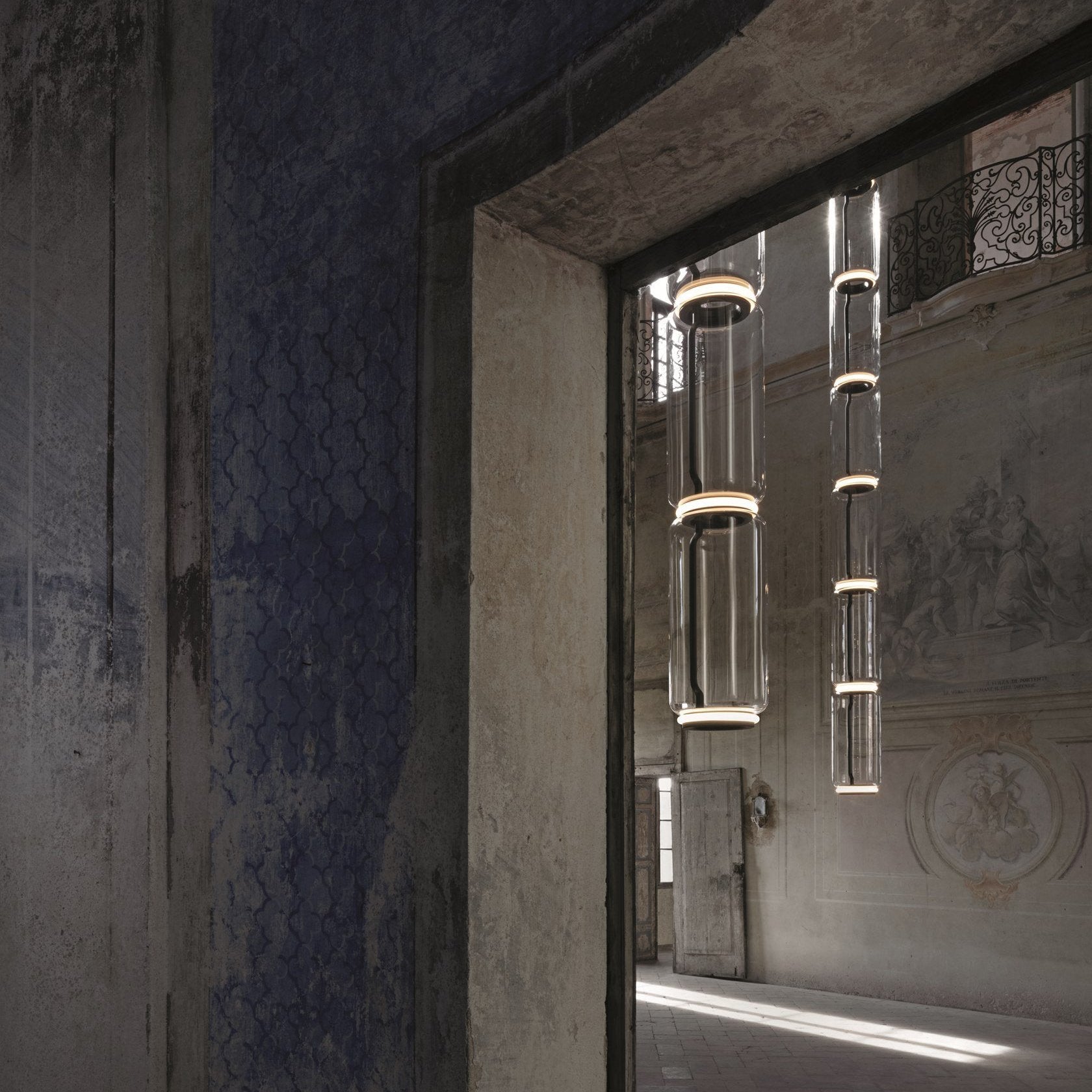 Solantis Industrial Artistic Pendant Light