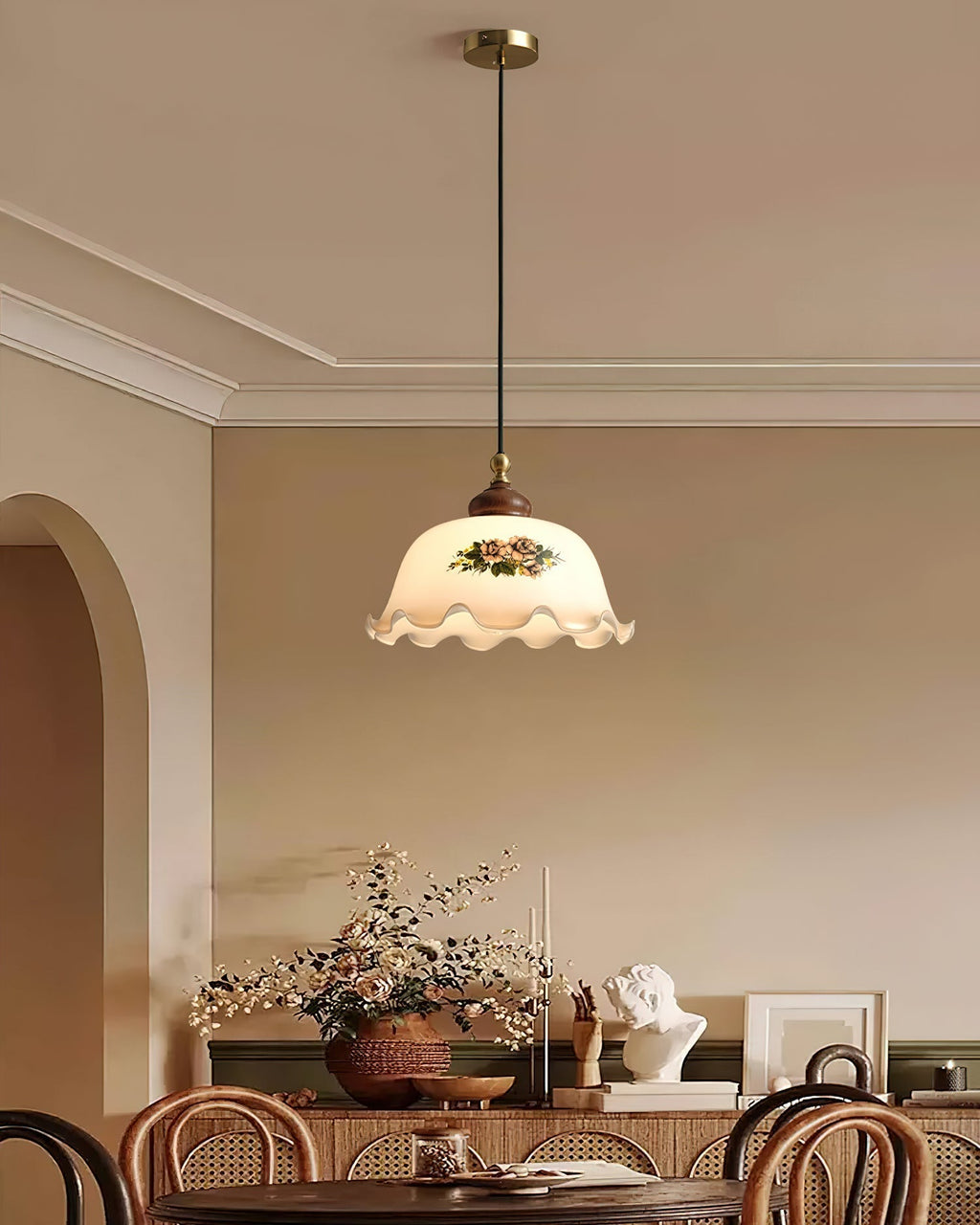 Belvia Vintage Floral Glass Pendant Light