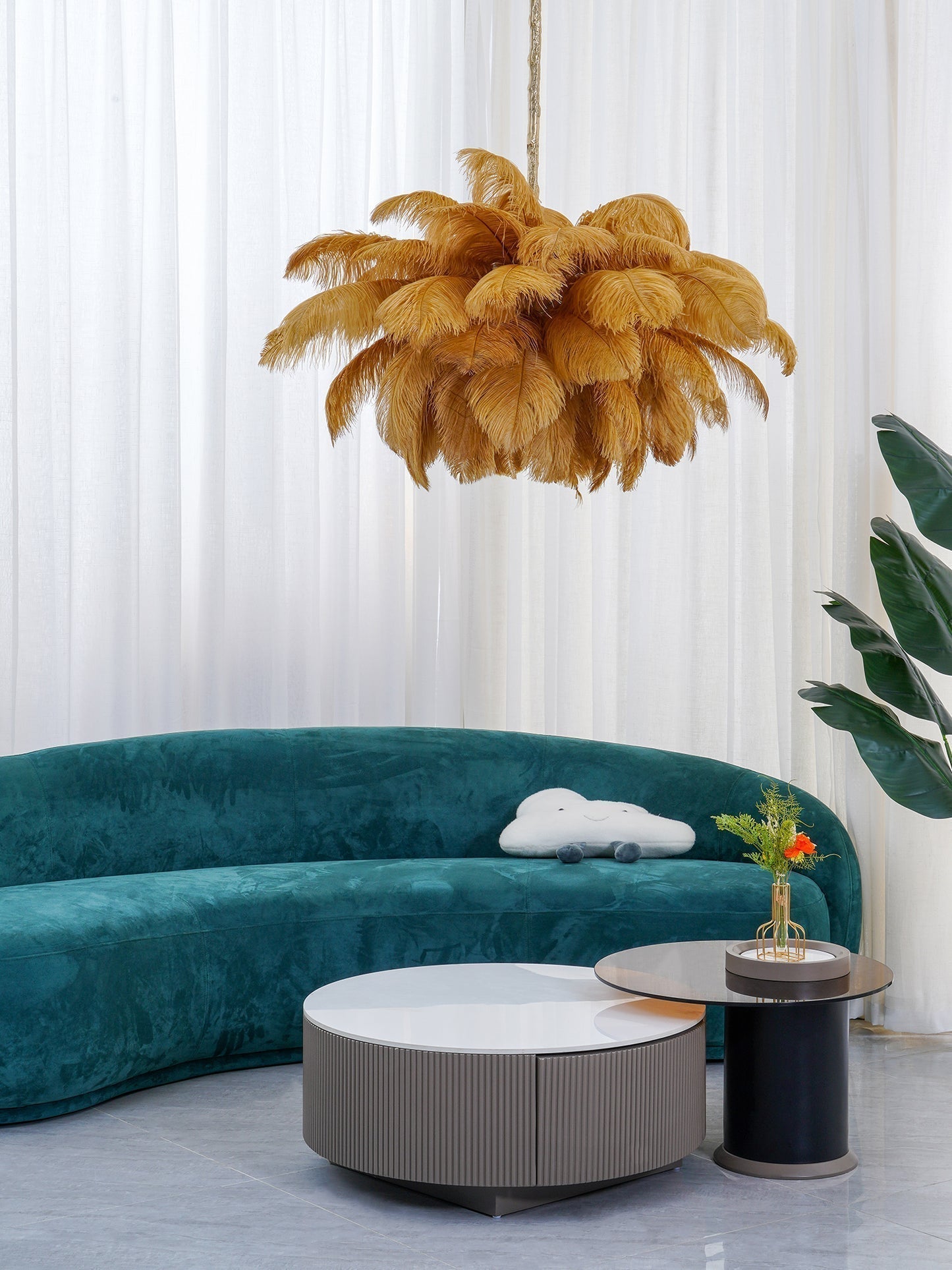 Lustra Chandelier Ostrich Feather Large Brass Stem