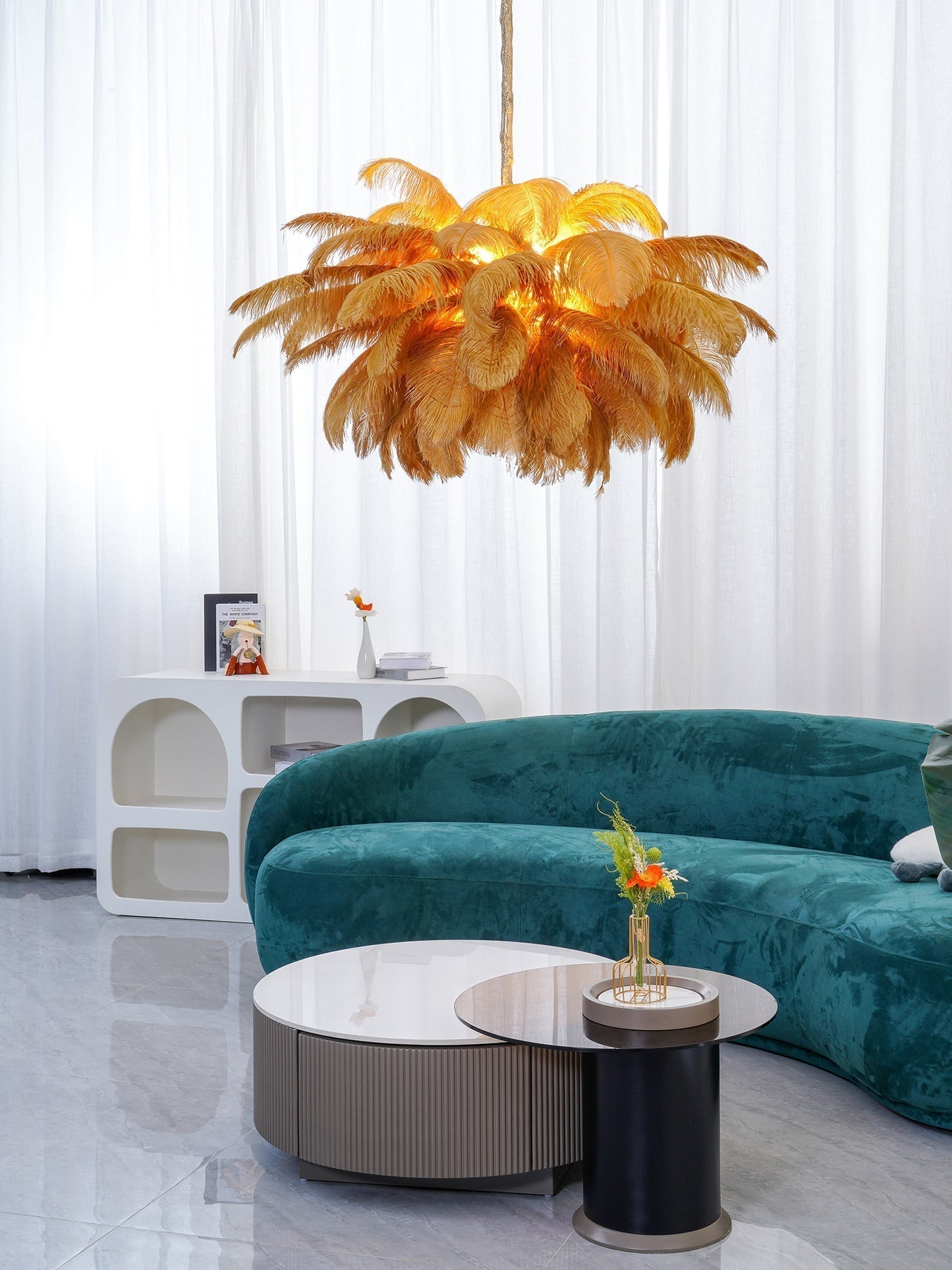 Lustra Chandelier Ostrich Feather Large Brass Stem