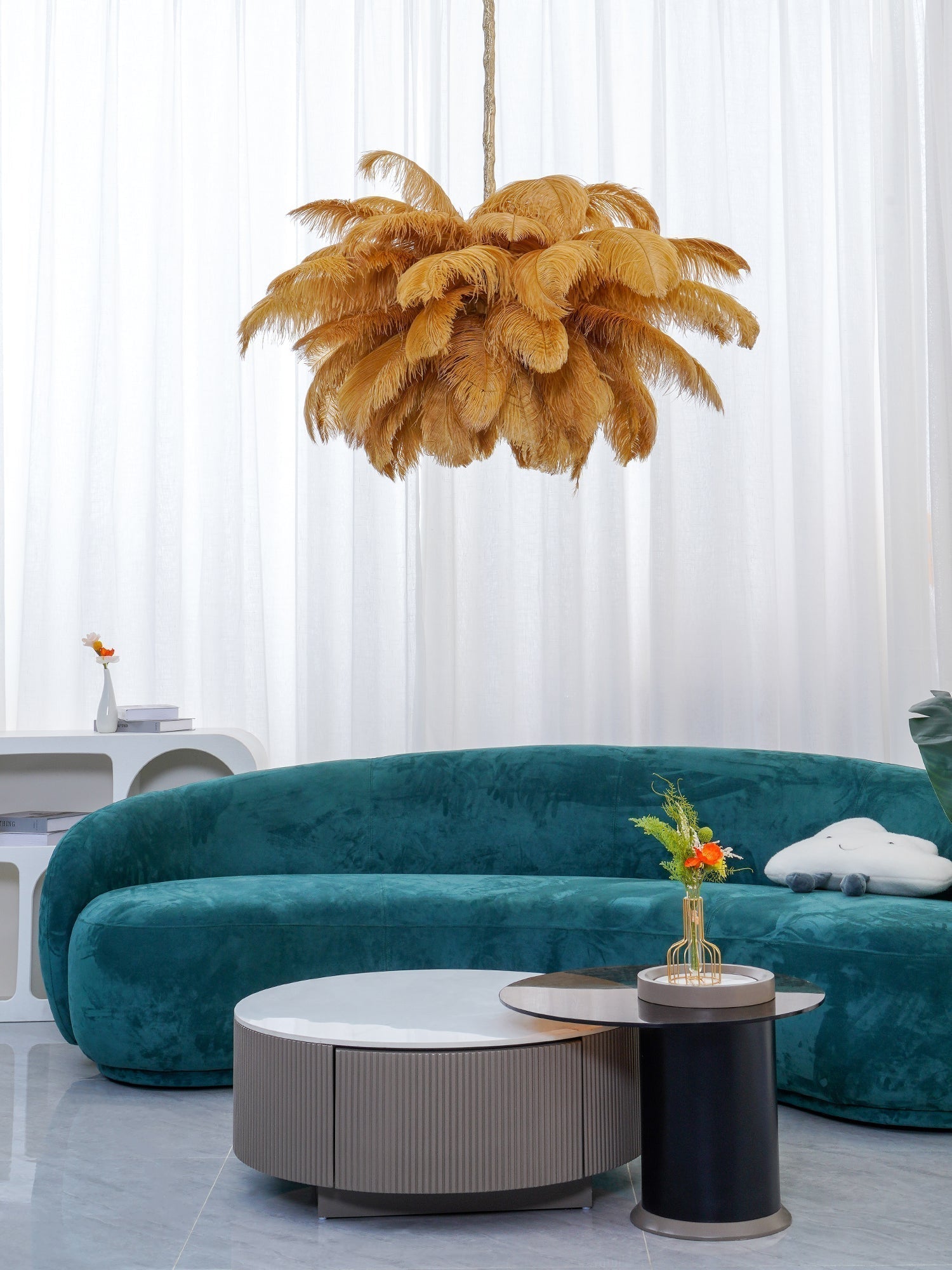 Lustra Chandelier Ostrich Feather Large Brass Stem
