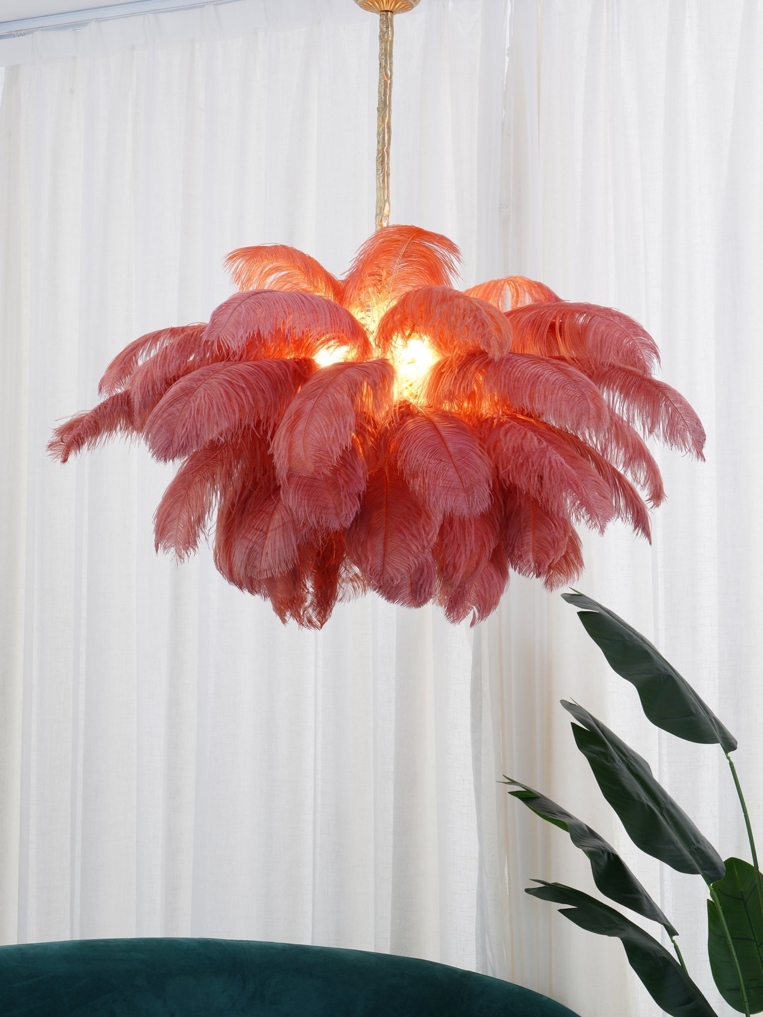 Lustra Chandelier Ostrich Feather Large Brass Stem