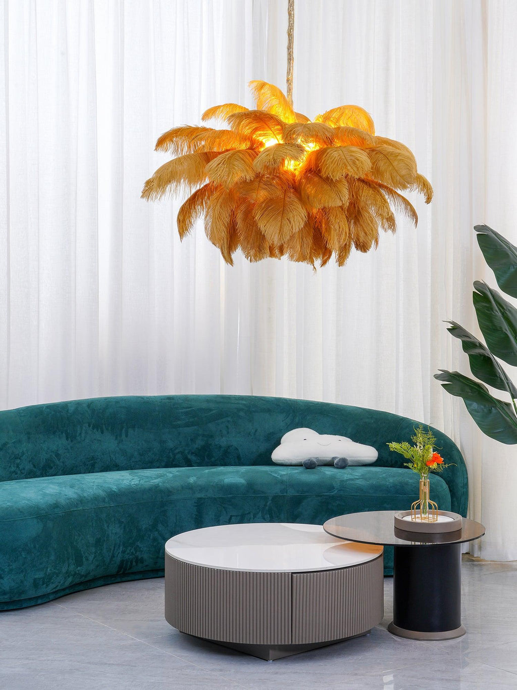 Lustra Chandelier Ostrich Feather Large Brass Stem