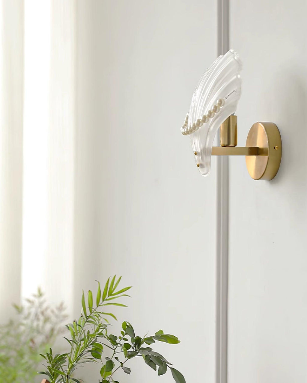Pearl Shell Wall Lamp
