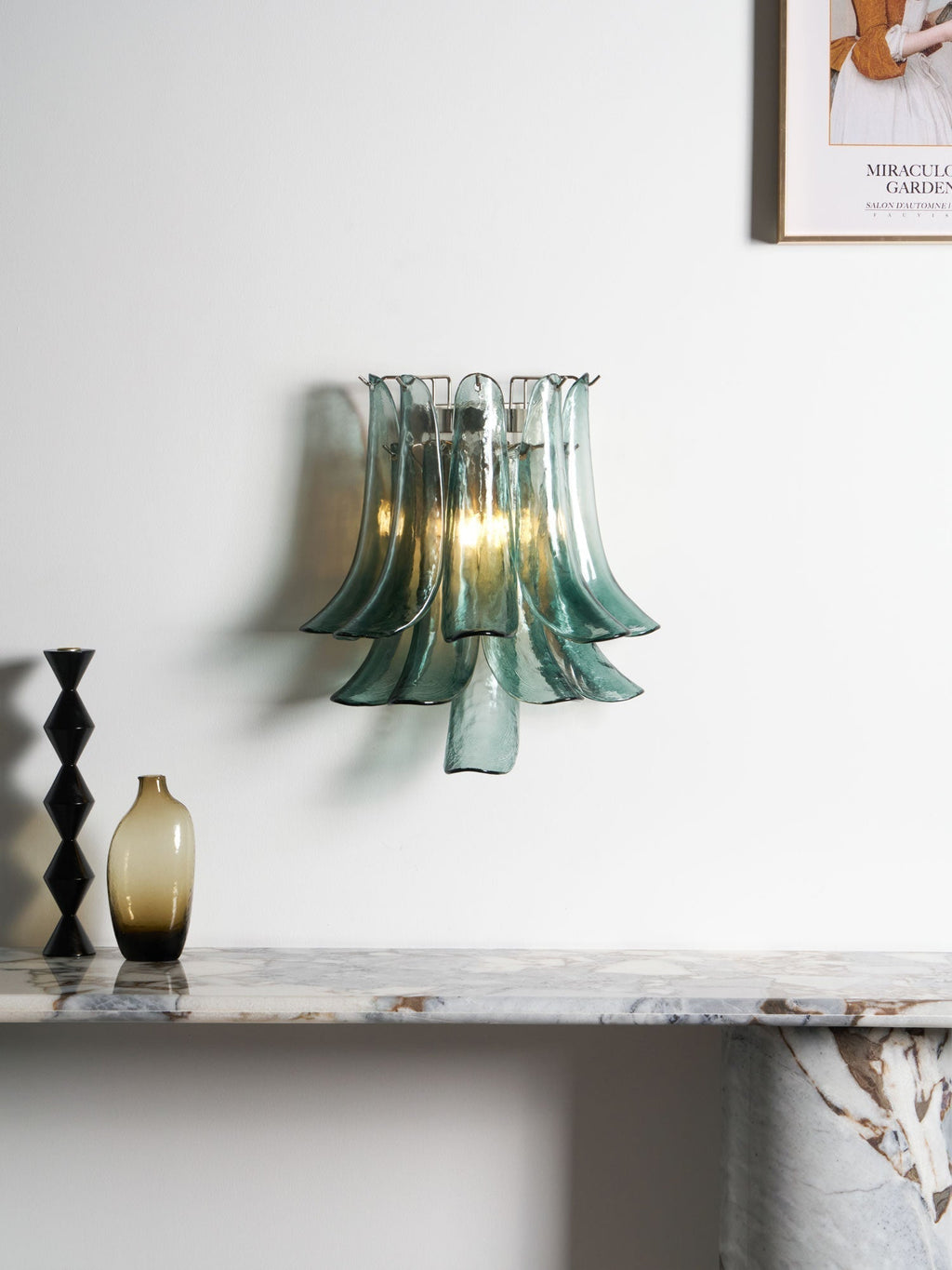 Aurora Wall Light Petal Shaped Glass Vintage Artistic