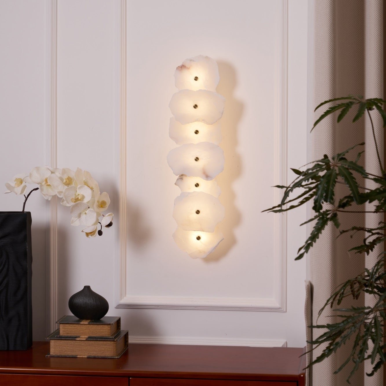 Cevra Alabaster Flower Wall Lamp