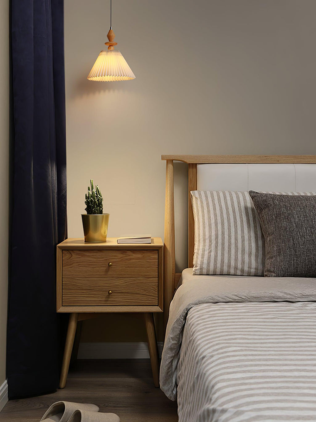Eurrinion Wood Pendant Light