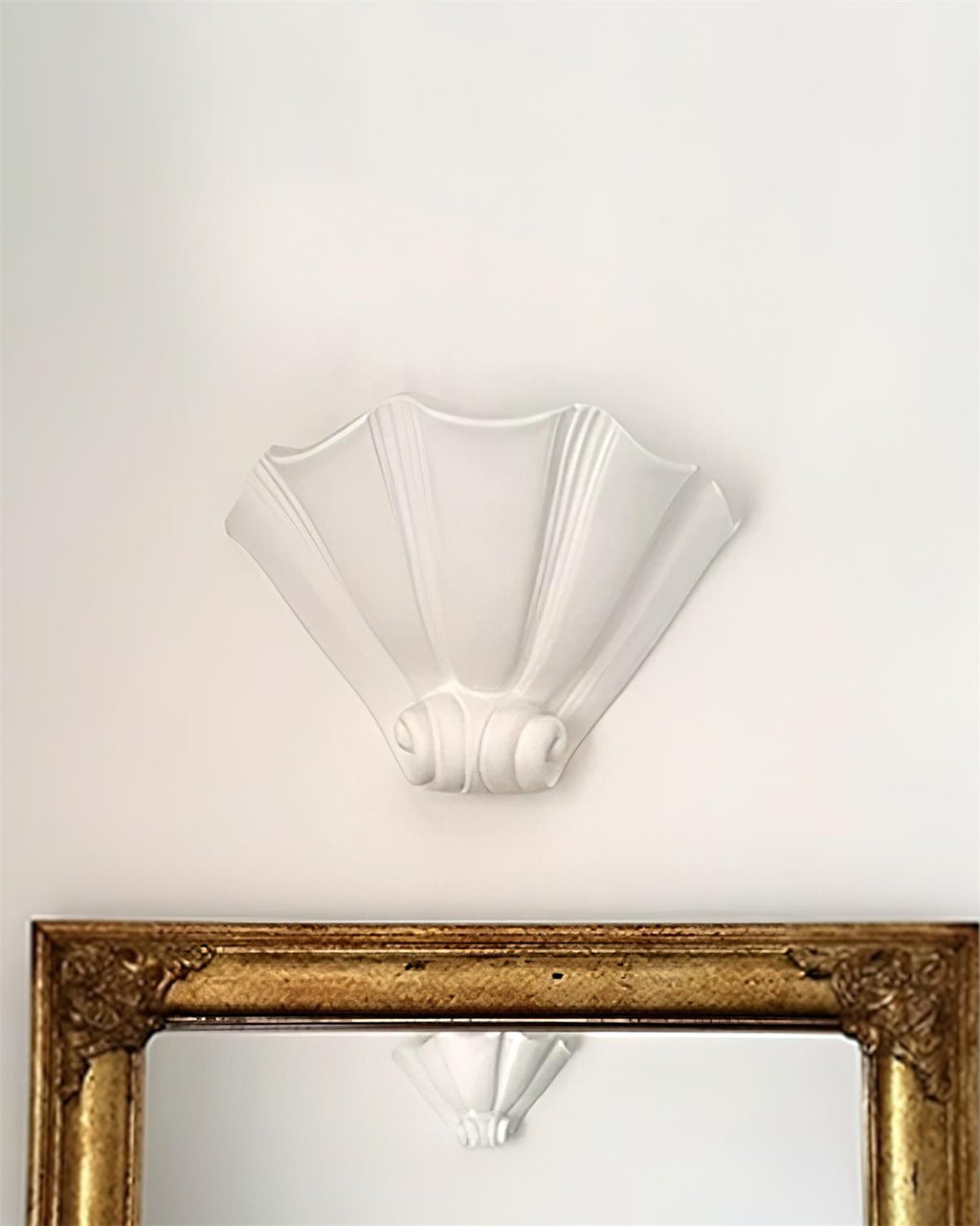 Ysola White Plaster Shell Wall Lamp