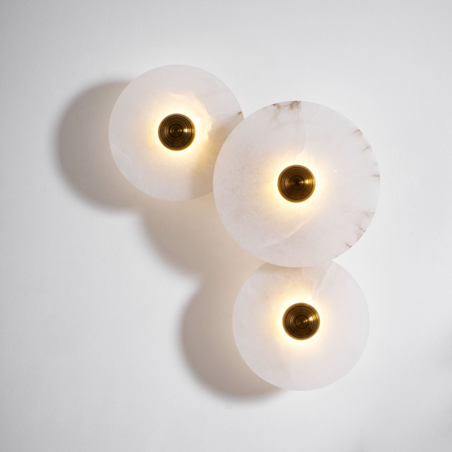 Round Wall Lamp Alabaster Cluster Trio