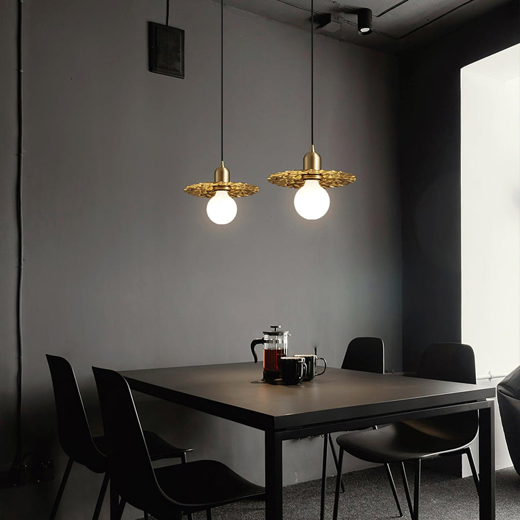 Rozeta Pendant Light