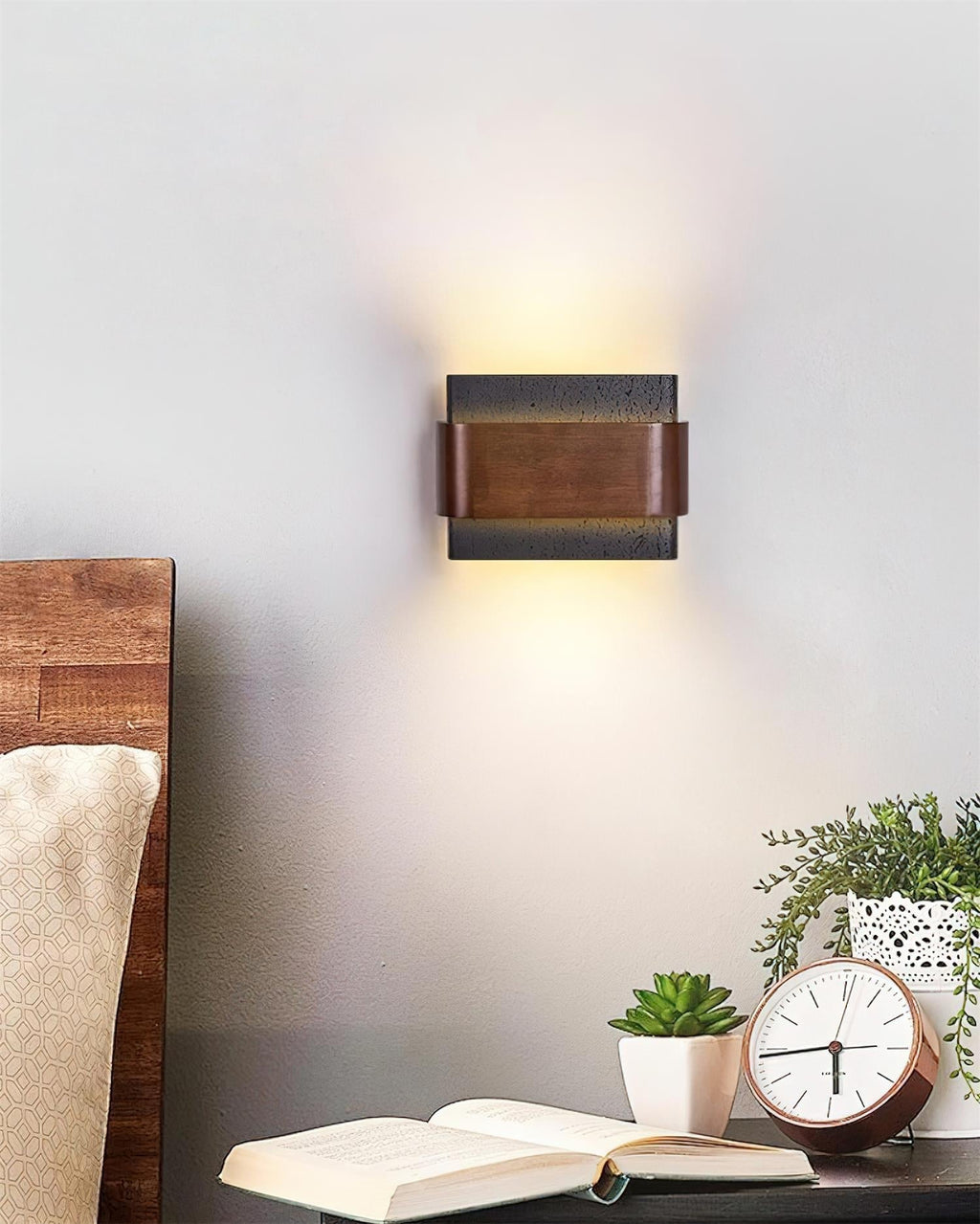 Ritta Travertine Wall Lamp  Wood-finish   Arc