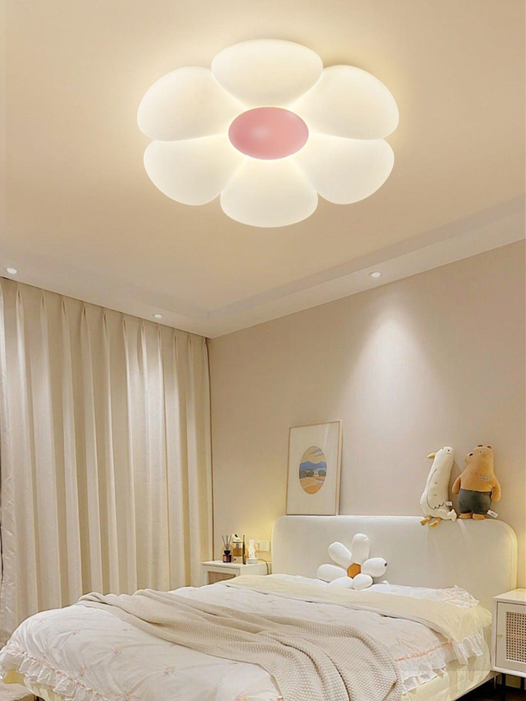 Solara Ceiling Lamp Six-Leaf Flower for Kids Room