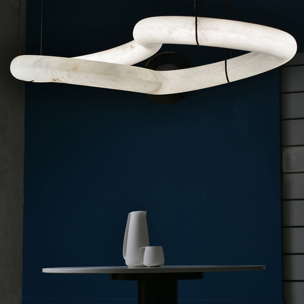 Utalyra Curved Alabaster Pendant Light
